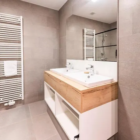 Appart hôtel Belcasa & Lofts *